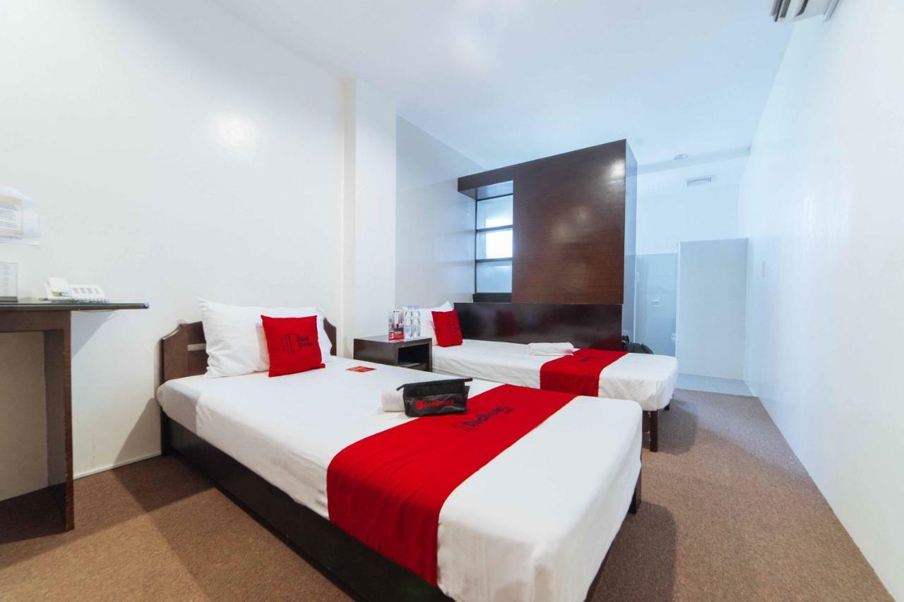 Reddoorz Premium @ Guadalupe Village Davao City المظهر الخارجي الصورة