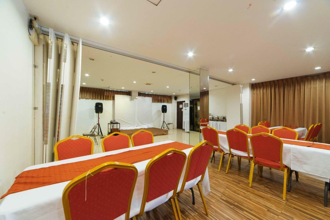 Reddoorz Premium @ Guadalupe Village Davao City المظهر الخارجي الصورة