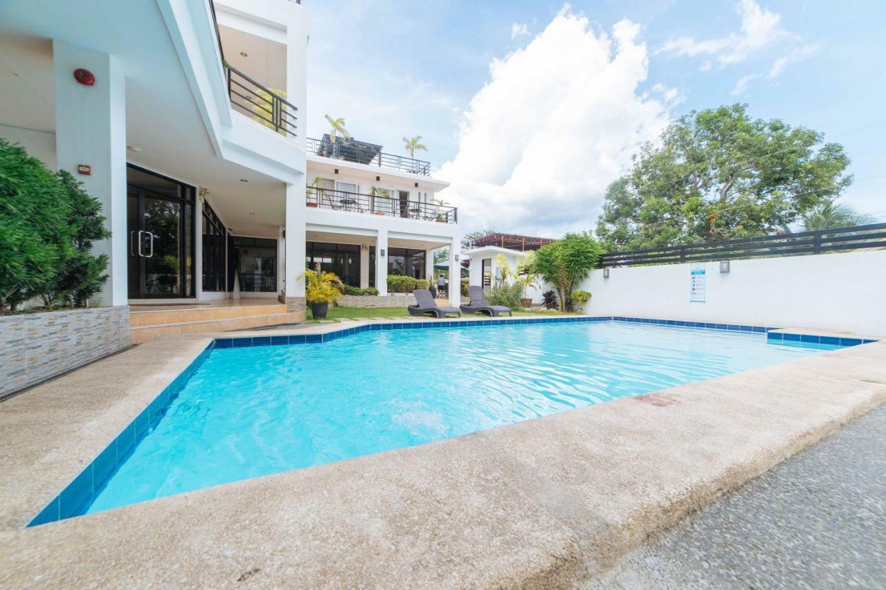 Reddoorz Premium @ Guadalupe Village Davao City المظهر الخارجي الصورة